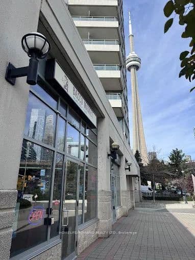 #8 - 228 Queens Quay W