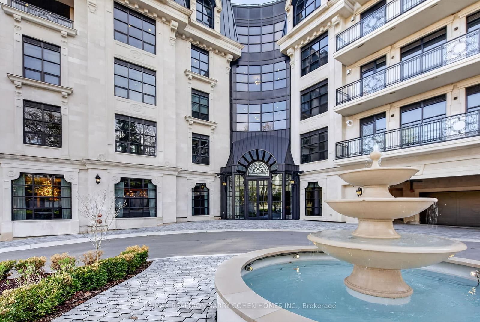 #304 - 200 Russell Hill Road