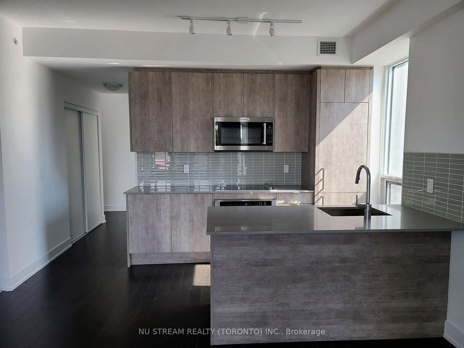 #307 - 181 Bedford Road