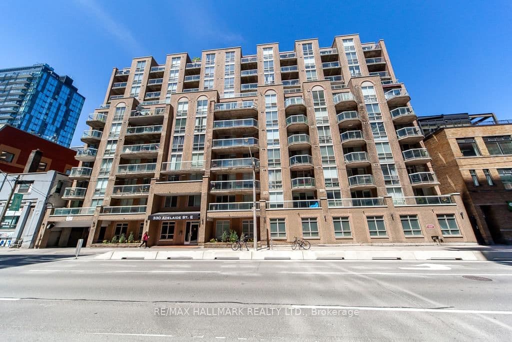 #1103 - 330 Adelaide Street E