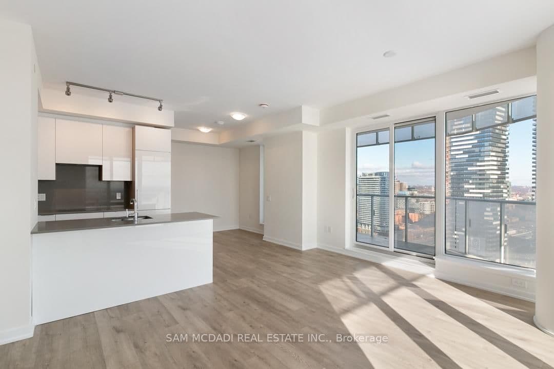 28 Freeland Street, Unit 2809