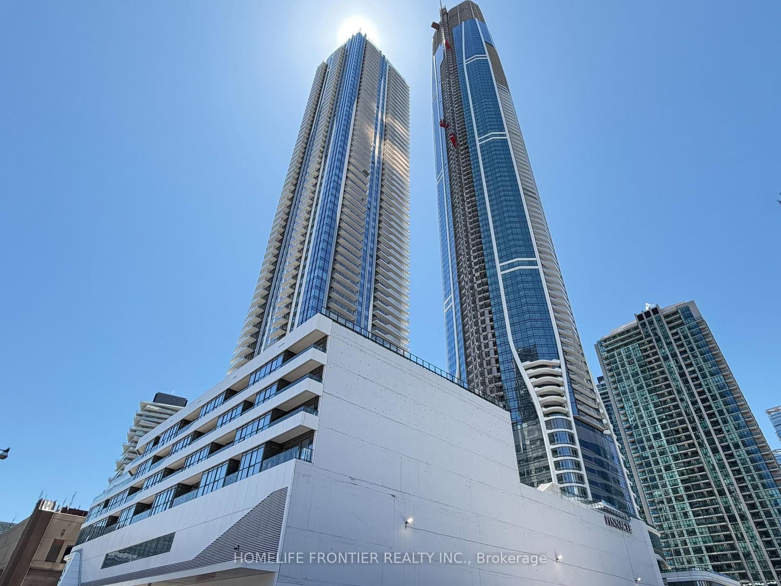 28 Freeland Street, Unit 5403