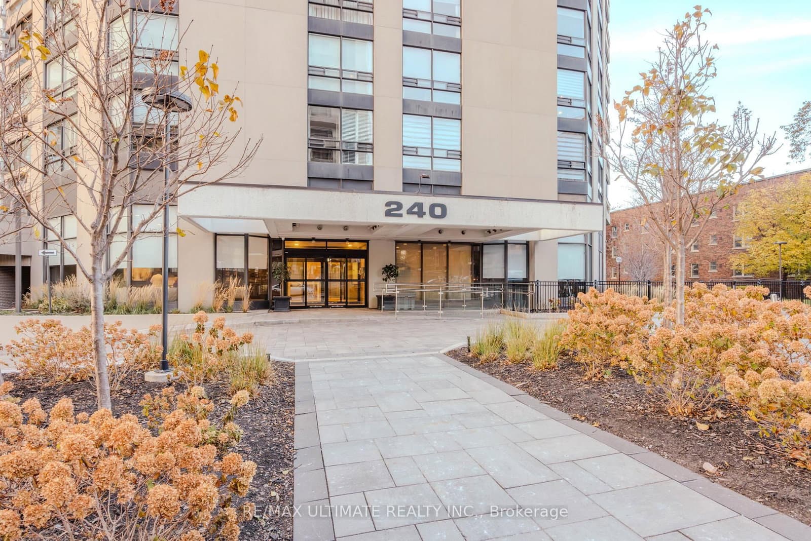 #201 - 240 Heath Street W