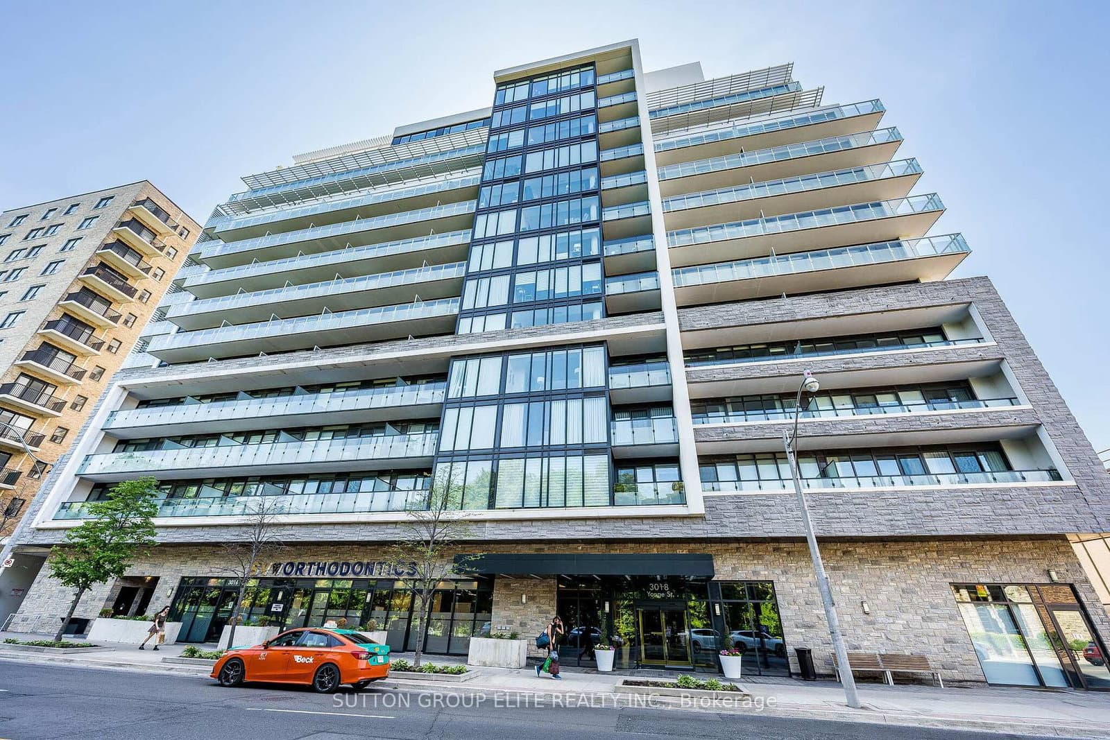 #814 - 3018 Yonge Street