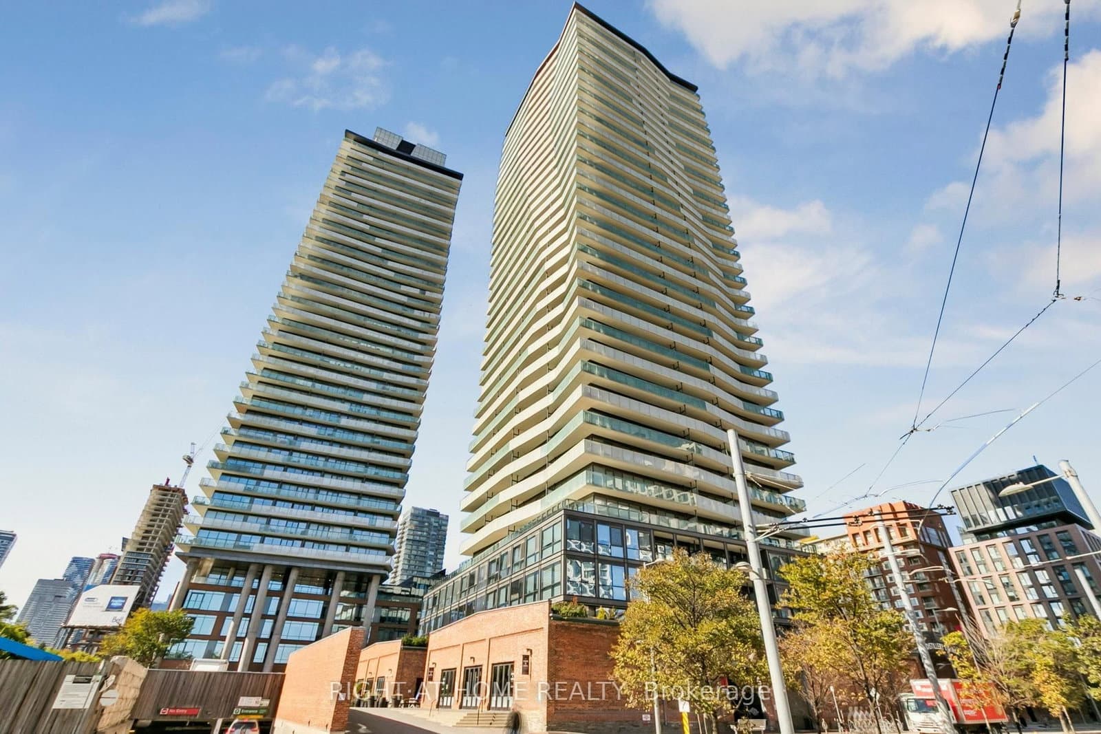 390 Cherry Street, Unit 3207
