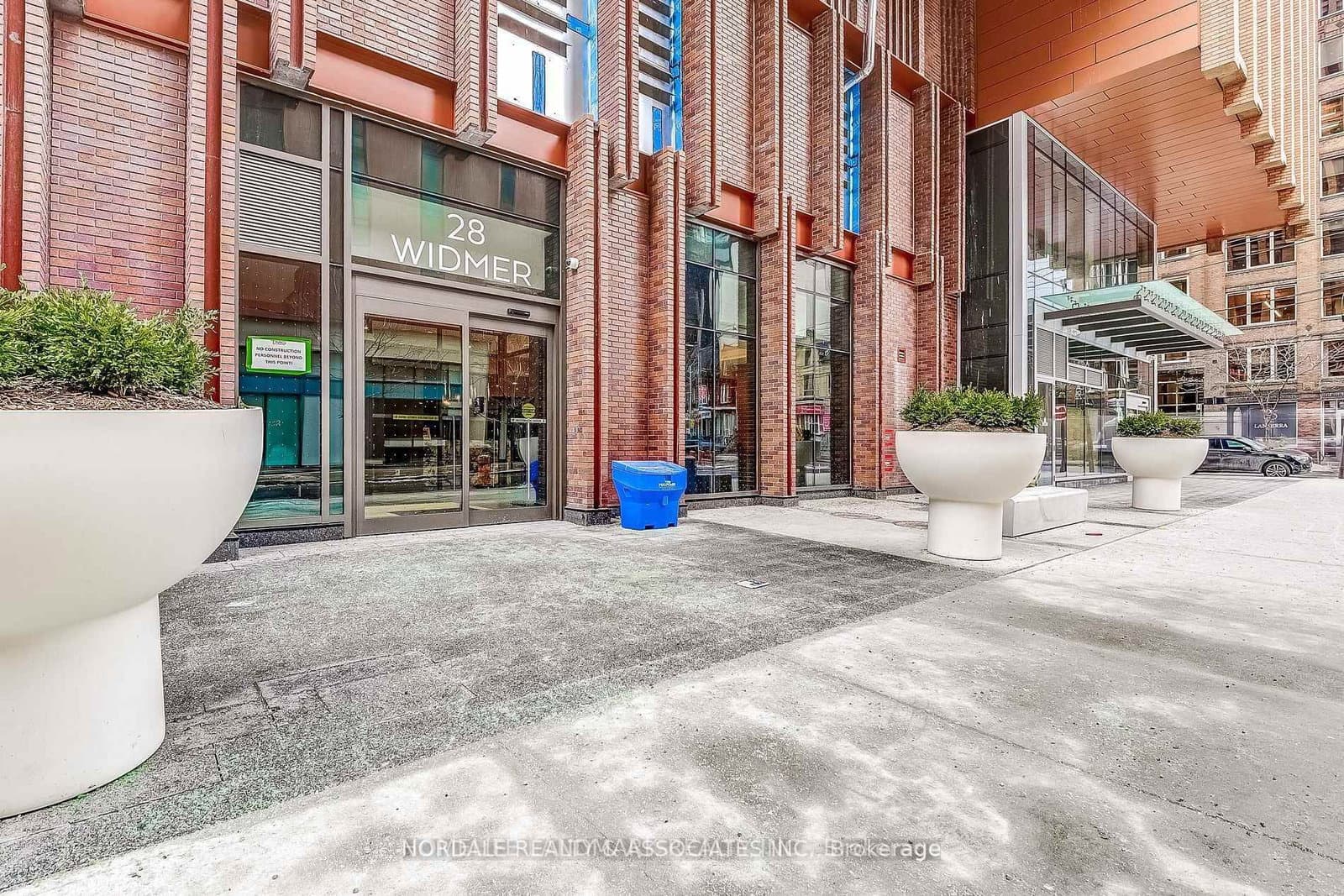 28 Widmer Street, Unit SPH23