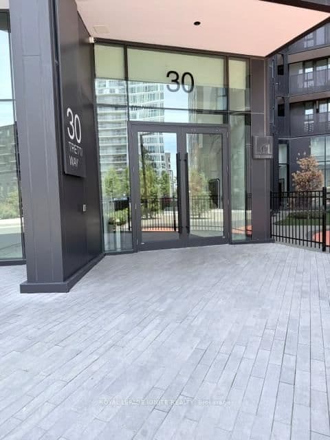 #418 - 30 Tretti Way