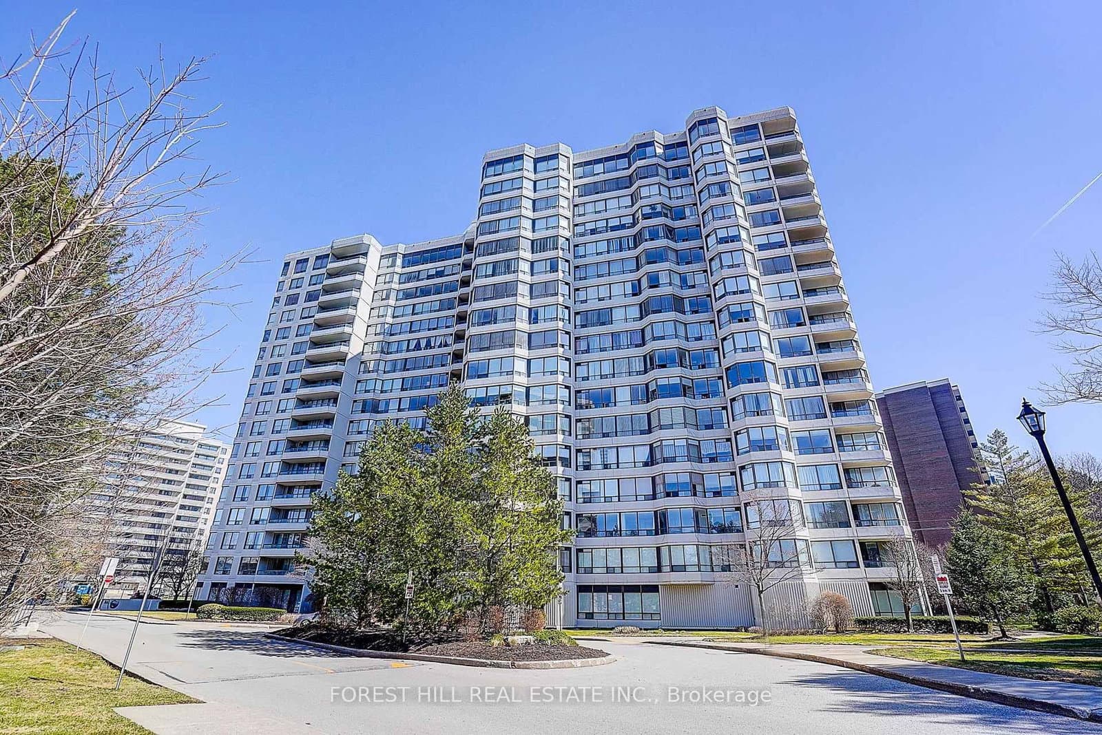 #PH111 - 1101 Steeles Avenue W