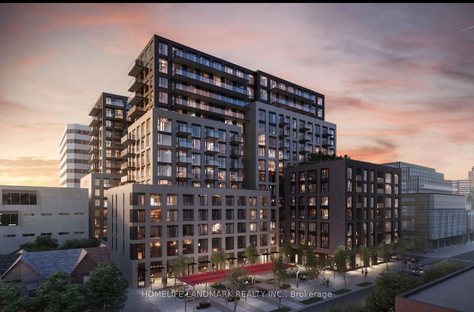 #814 - 543 Richmond Street W