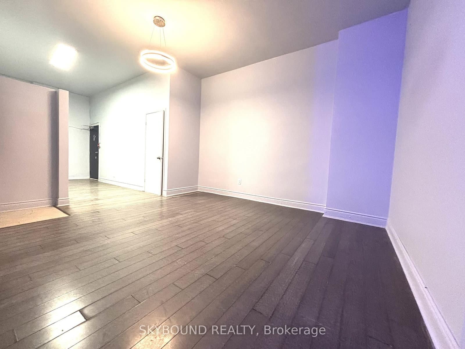 527 Queen Street W, Unit 2A