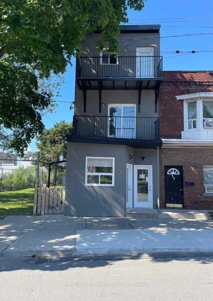 646 Lansdowne Avenue, Unit 3