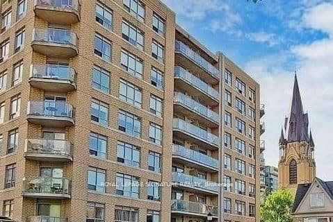 #207 - 140 Bathurst Street