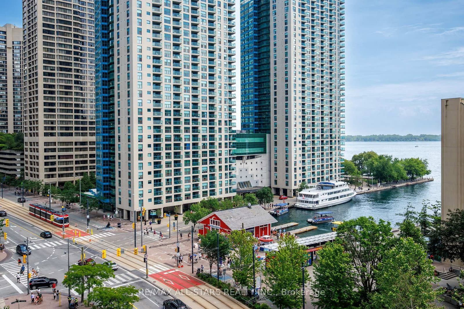 #804 - 208 Queens Quay W