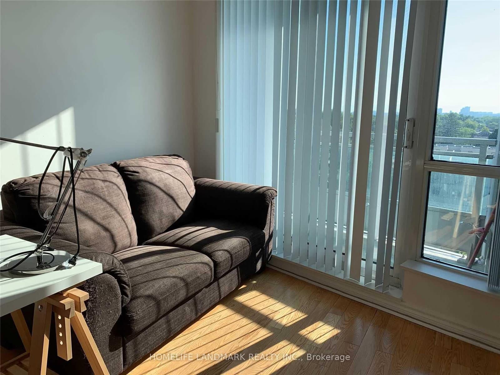 #702 - 18 Holmes Avenue