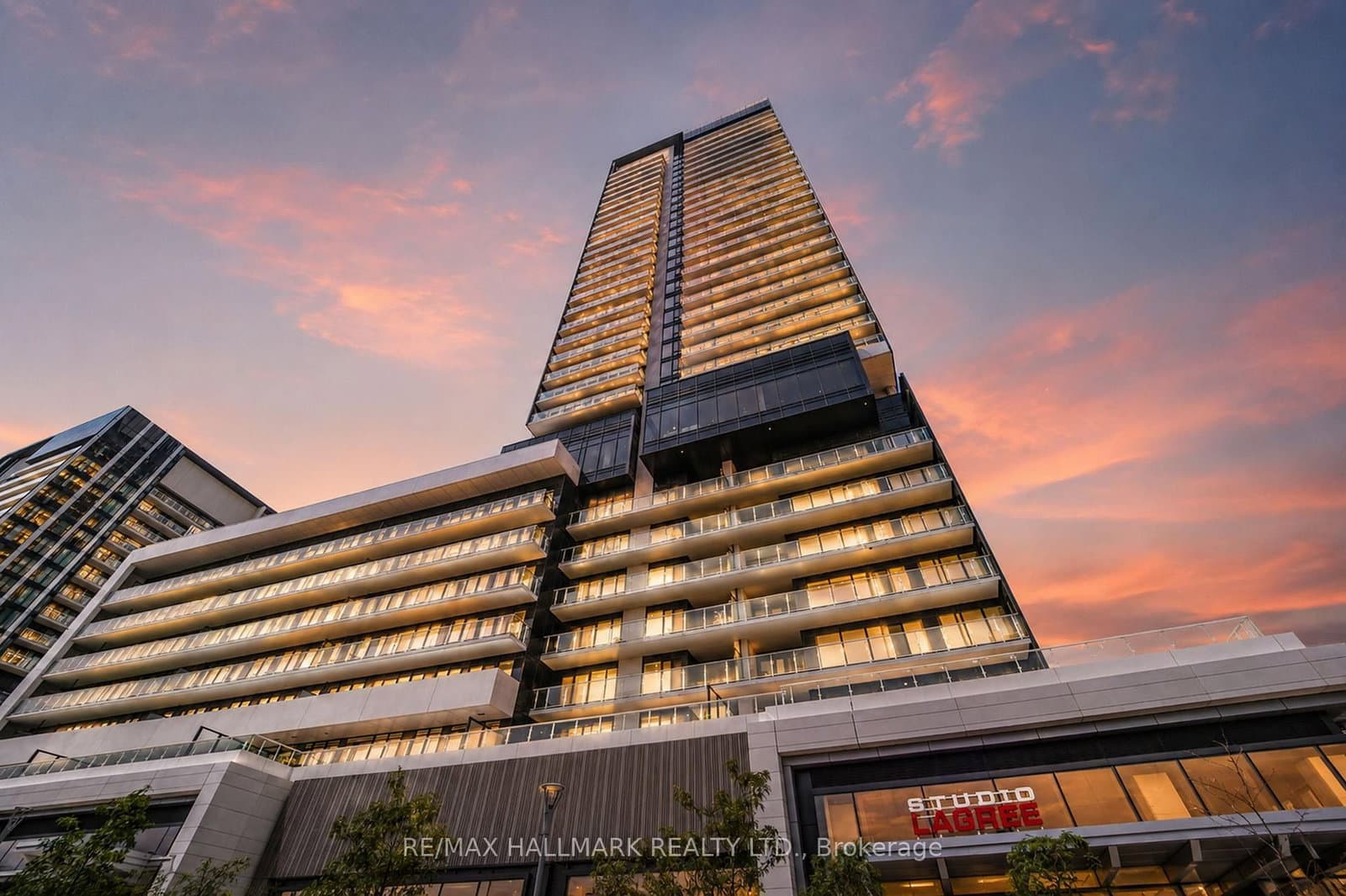 #521 - 50 O'neill Road