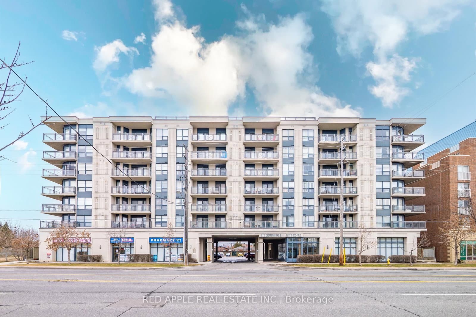 #204 - 872 Sheppard Avenue W