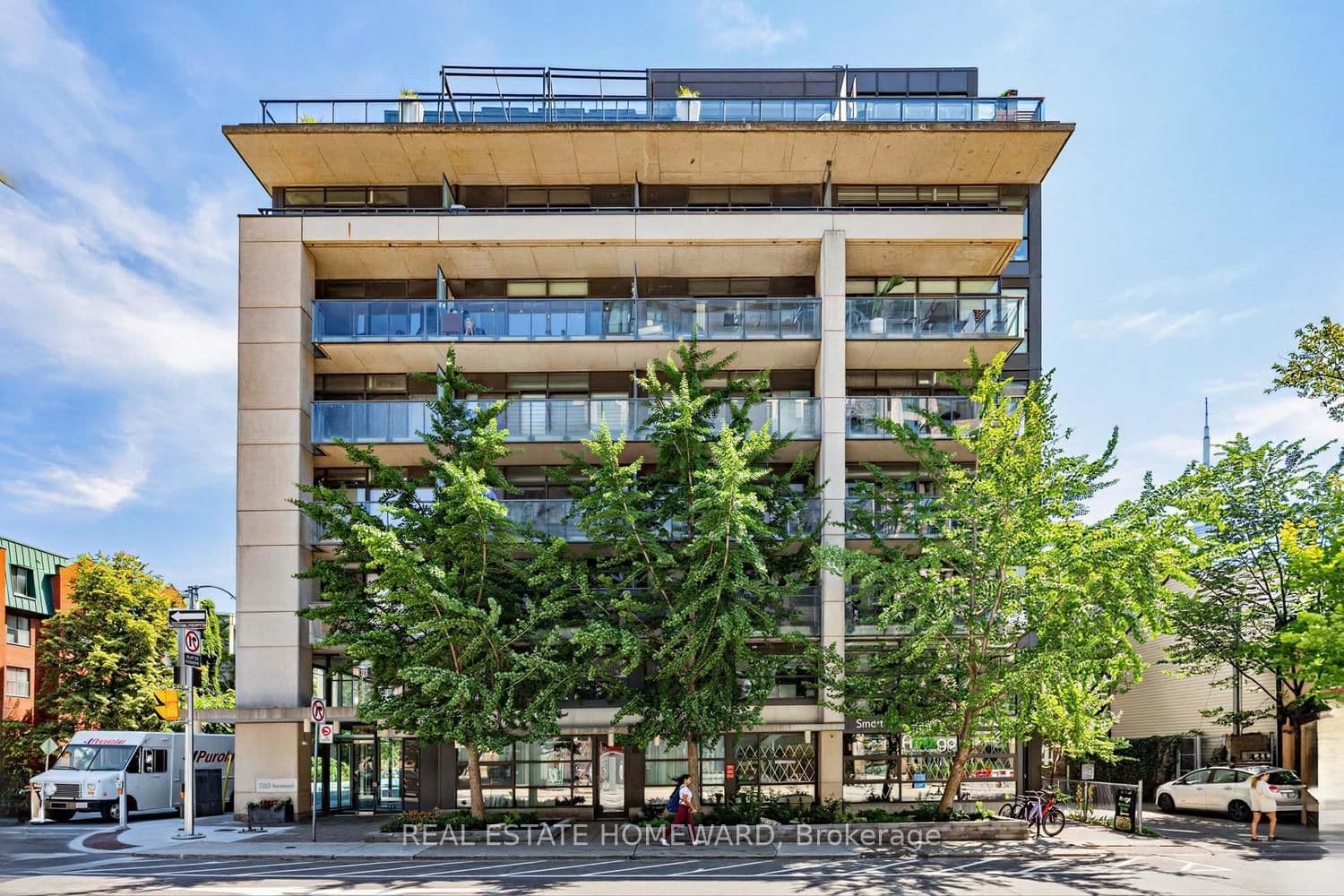 533 Richmond Street W, Unit 706