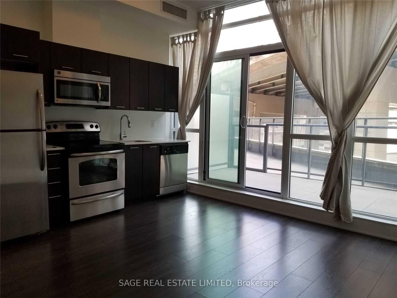 #220 - 169 Fort York Boulevard
