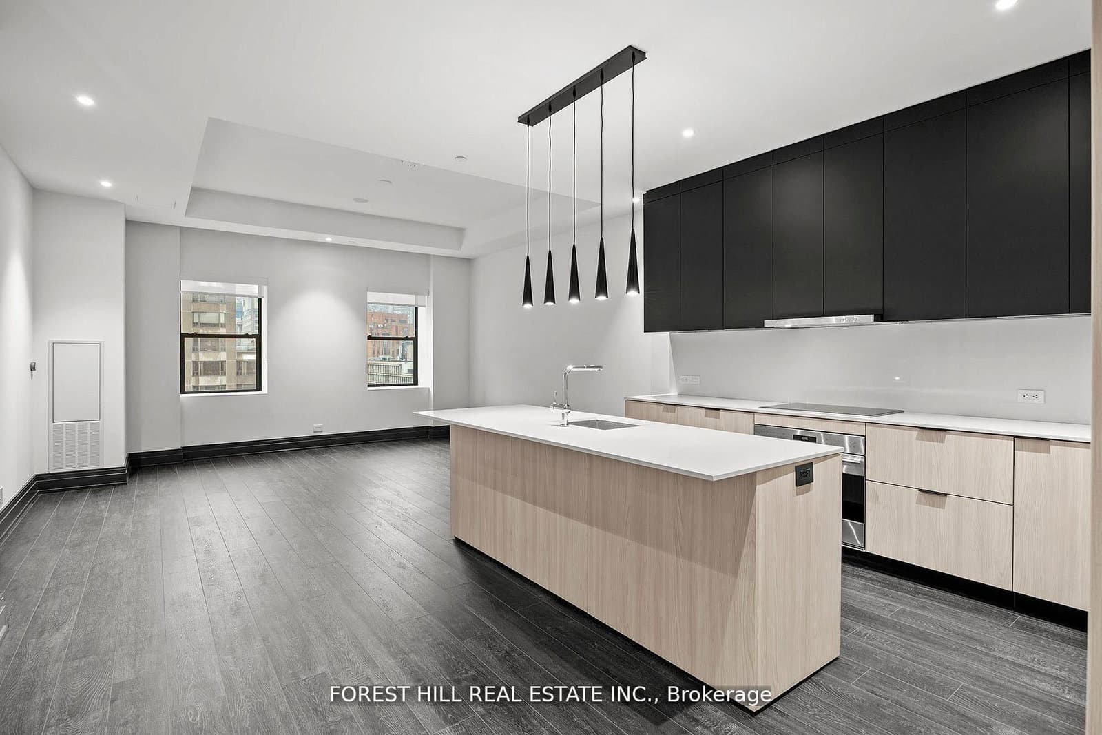 #1402 - 2 Avenue Road