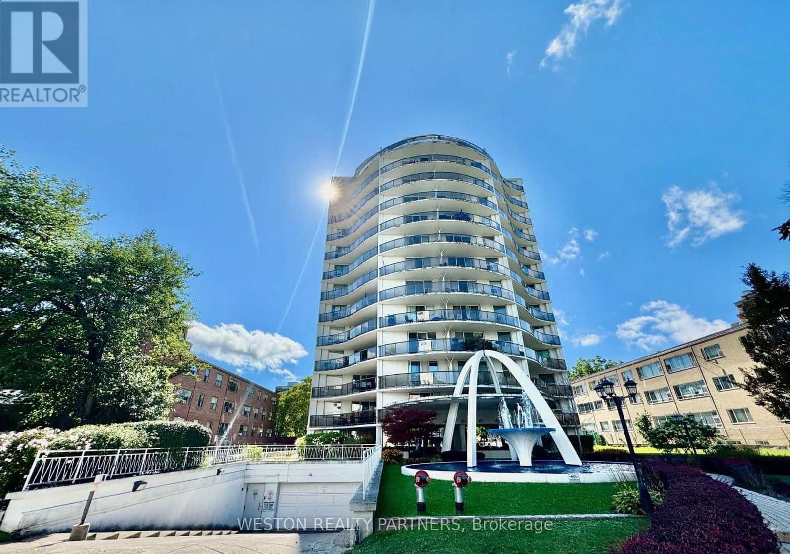 #204 - 44 Walmer Road
