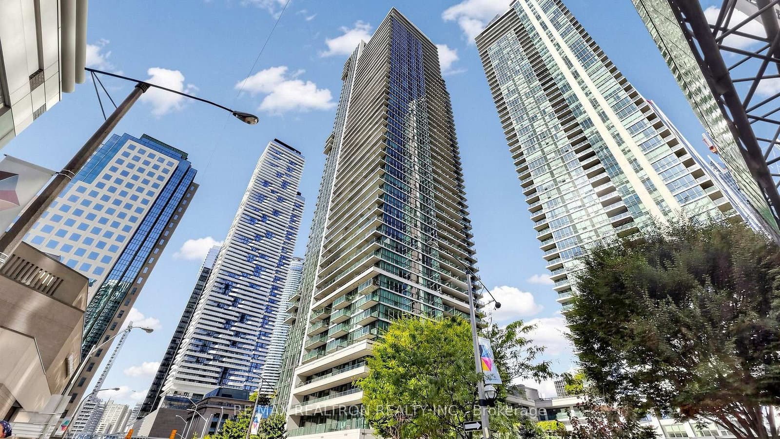 #2211 - 33 Bay Street