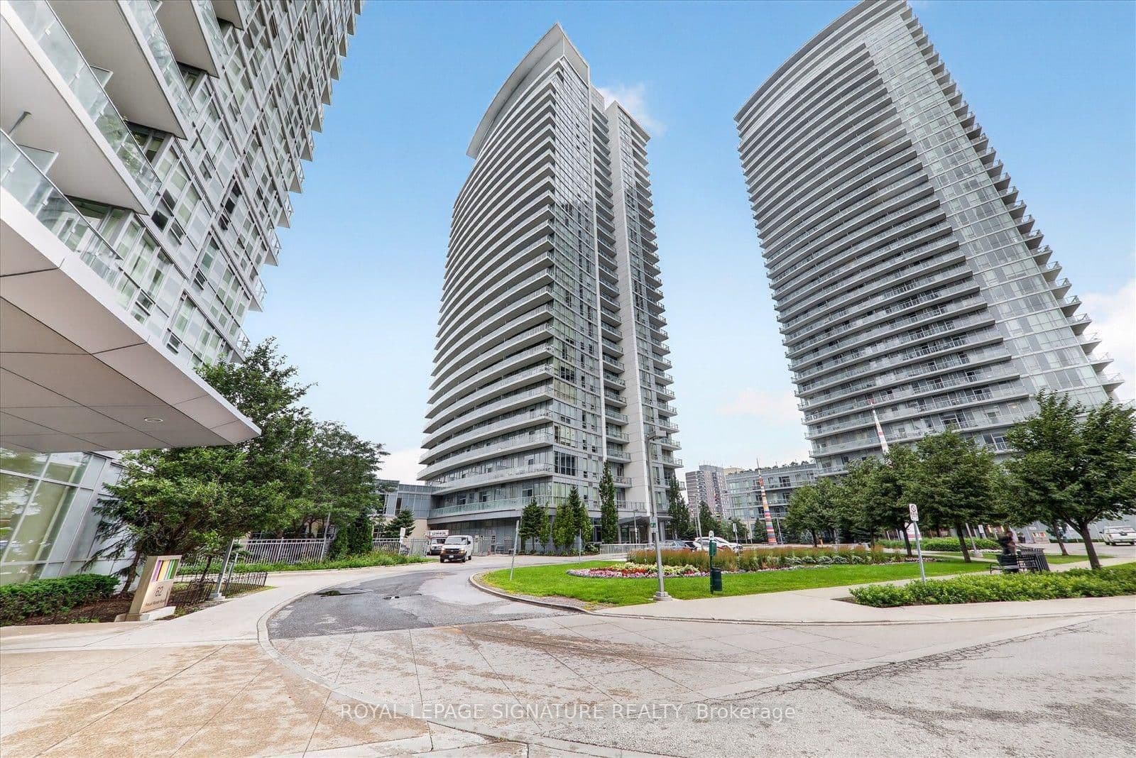 #2112 - 66 Forest Manor Road