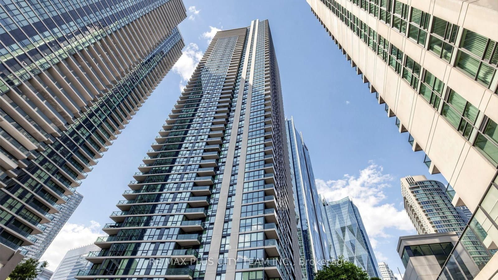 #4302 - 16 Harbour Street