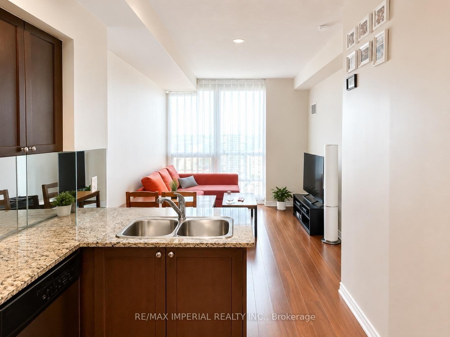 #3304 - 761 Bay Street