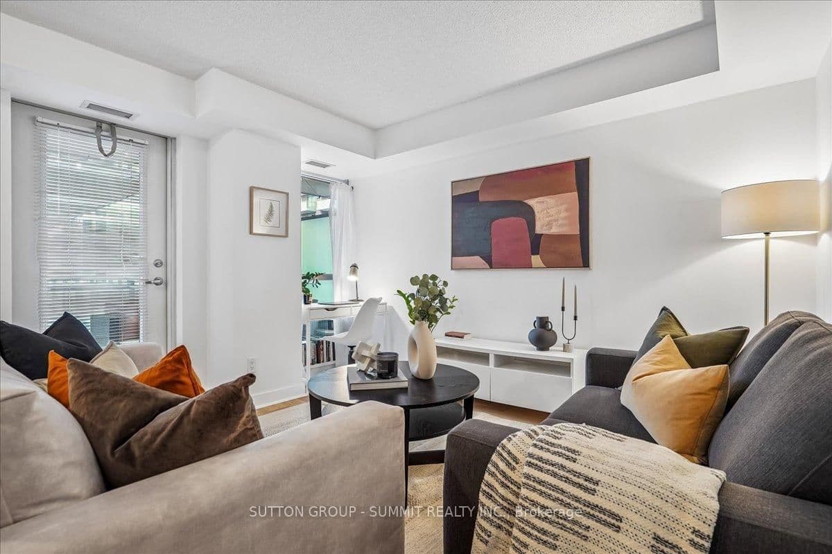 #1012 - 100 Western Battery Road