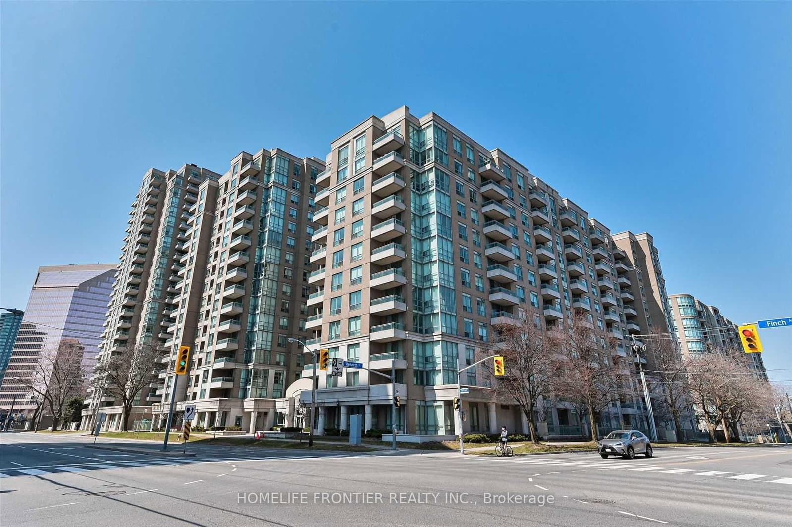#1008 - 29 Pemberton Avenue