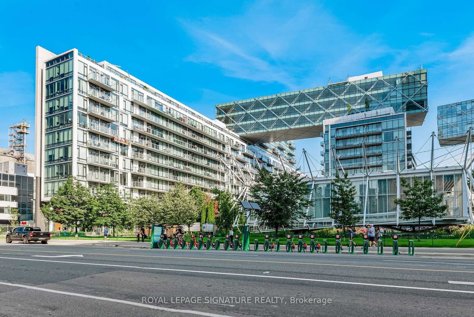 39 Queens Quay E, Unit 337