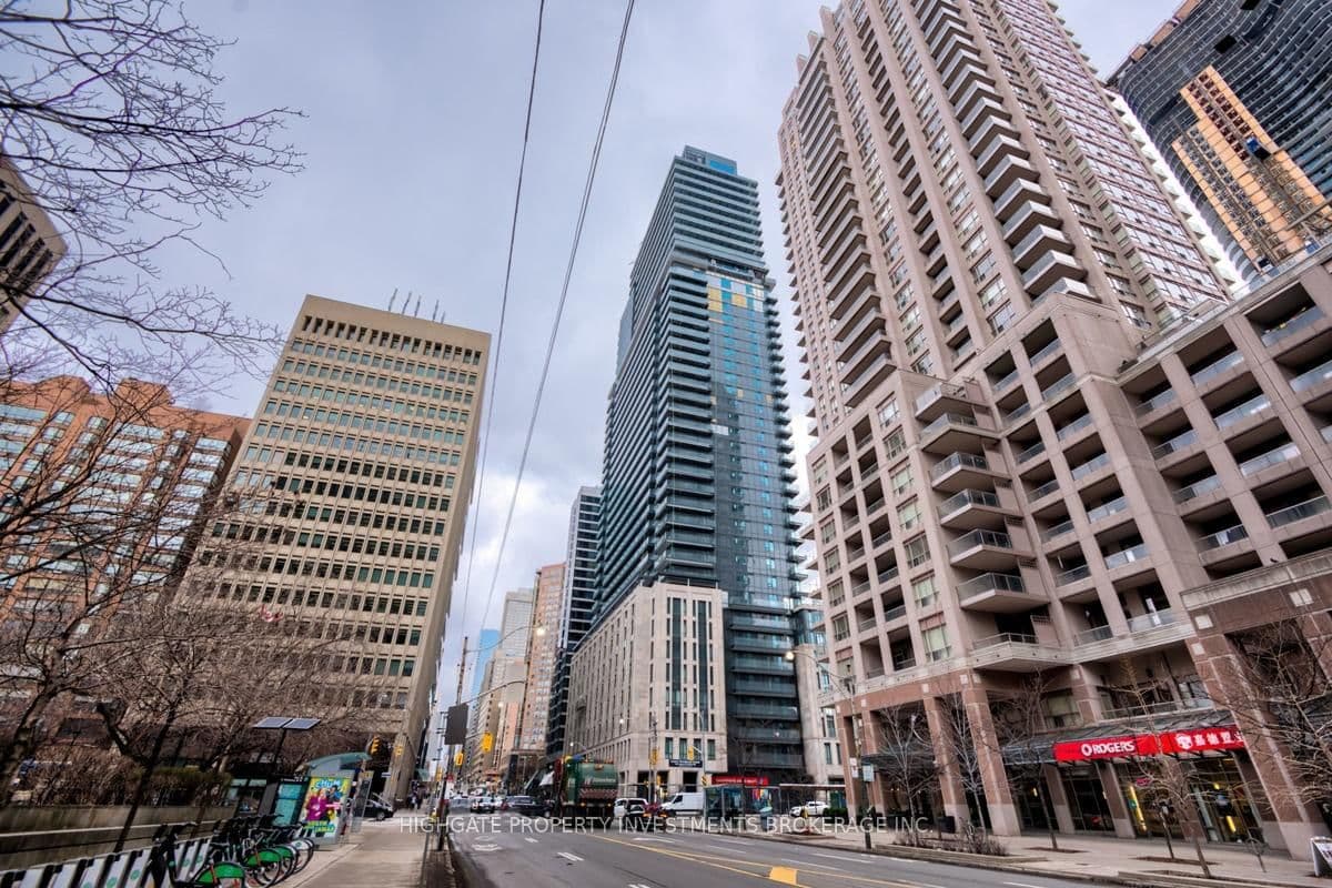 955 Bay Street, Unit 2711