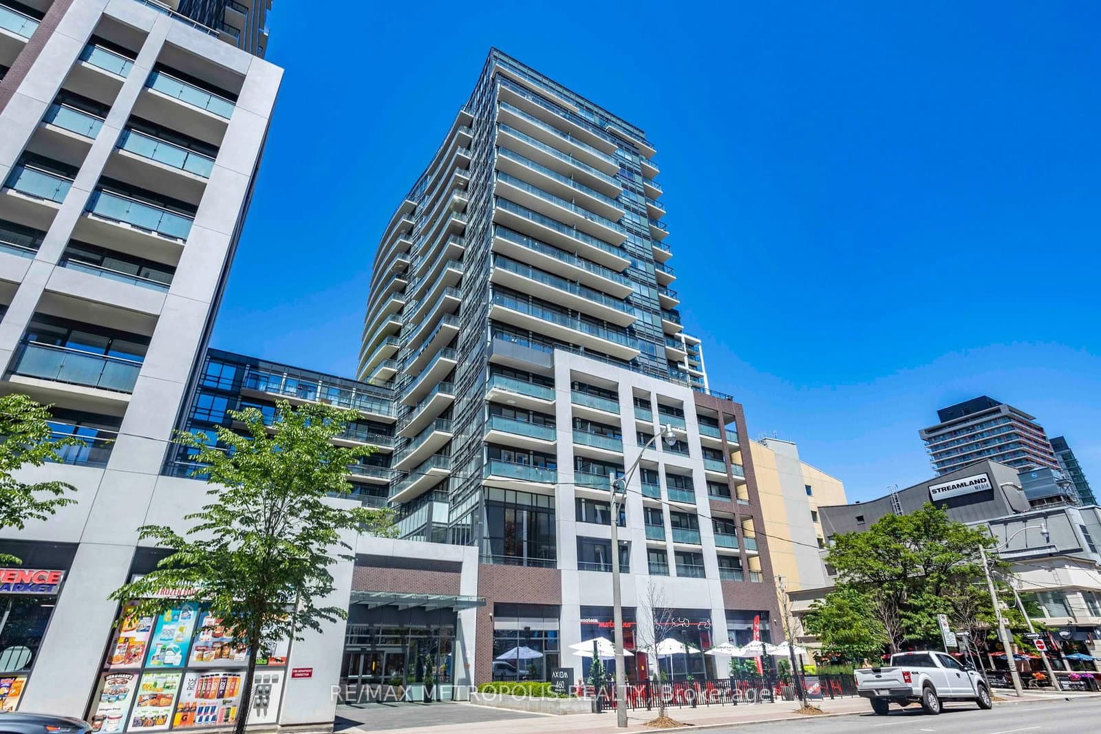 460 Adelaide Street E, Unit 520
