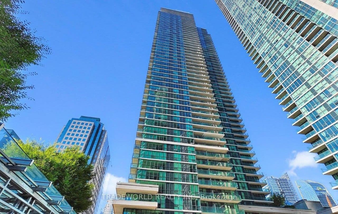 #5003 - 33 Bay Street
