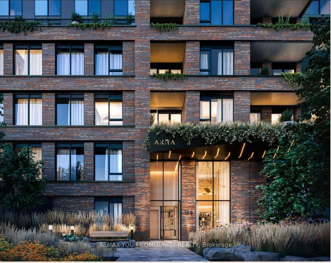 109 Erskine Avenue, Unit 1012
