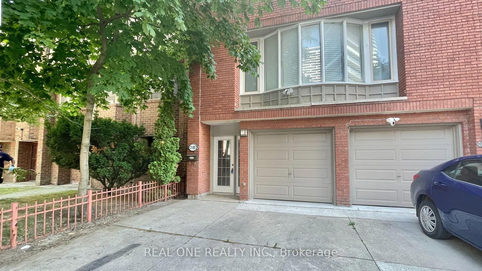 #2 - 101 Mcgill Street