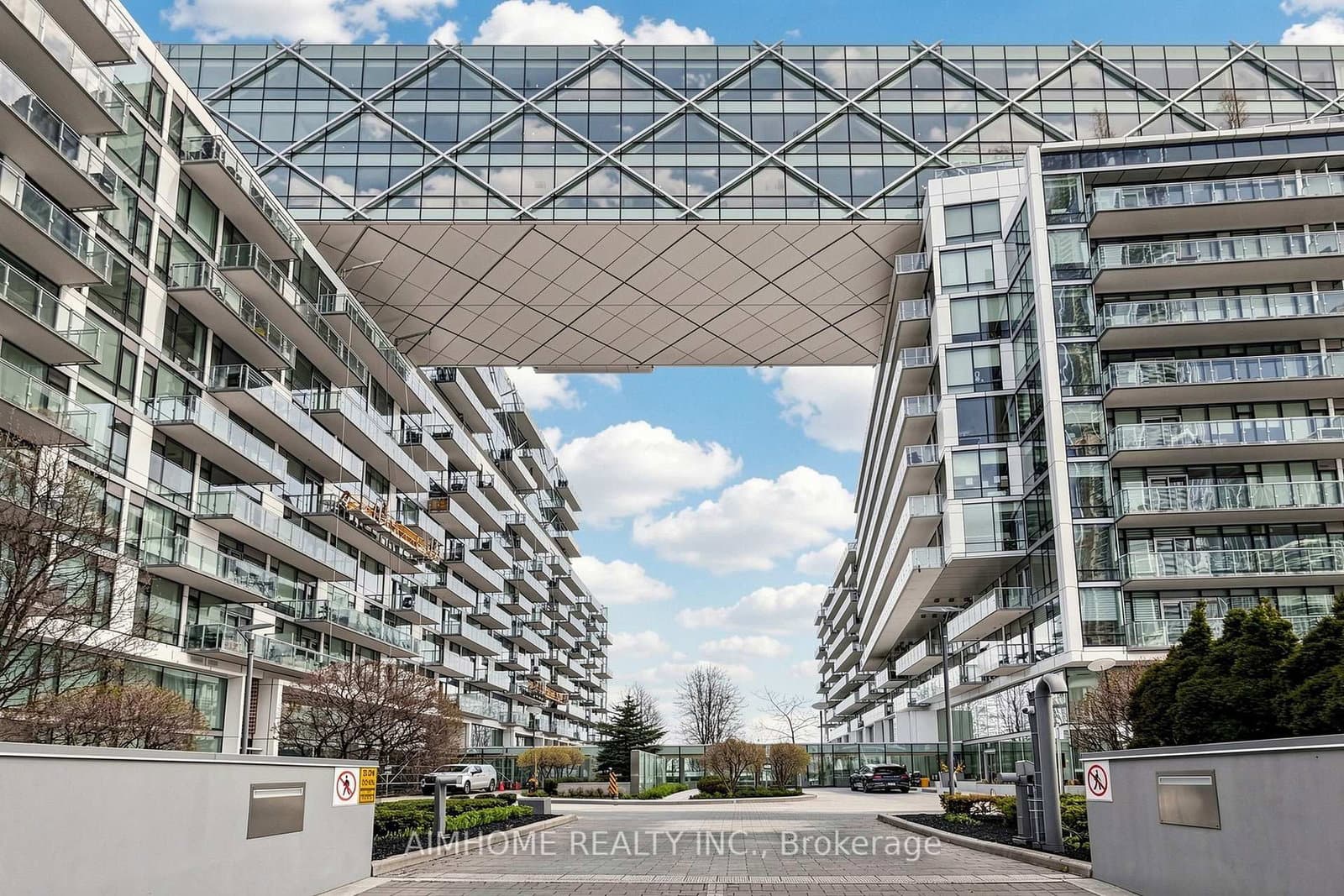 39 Queens Quay, Unit 328