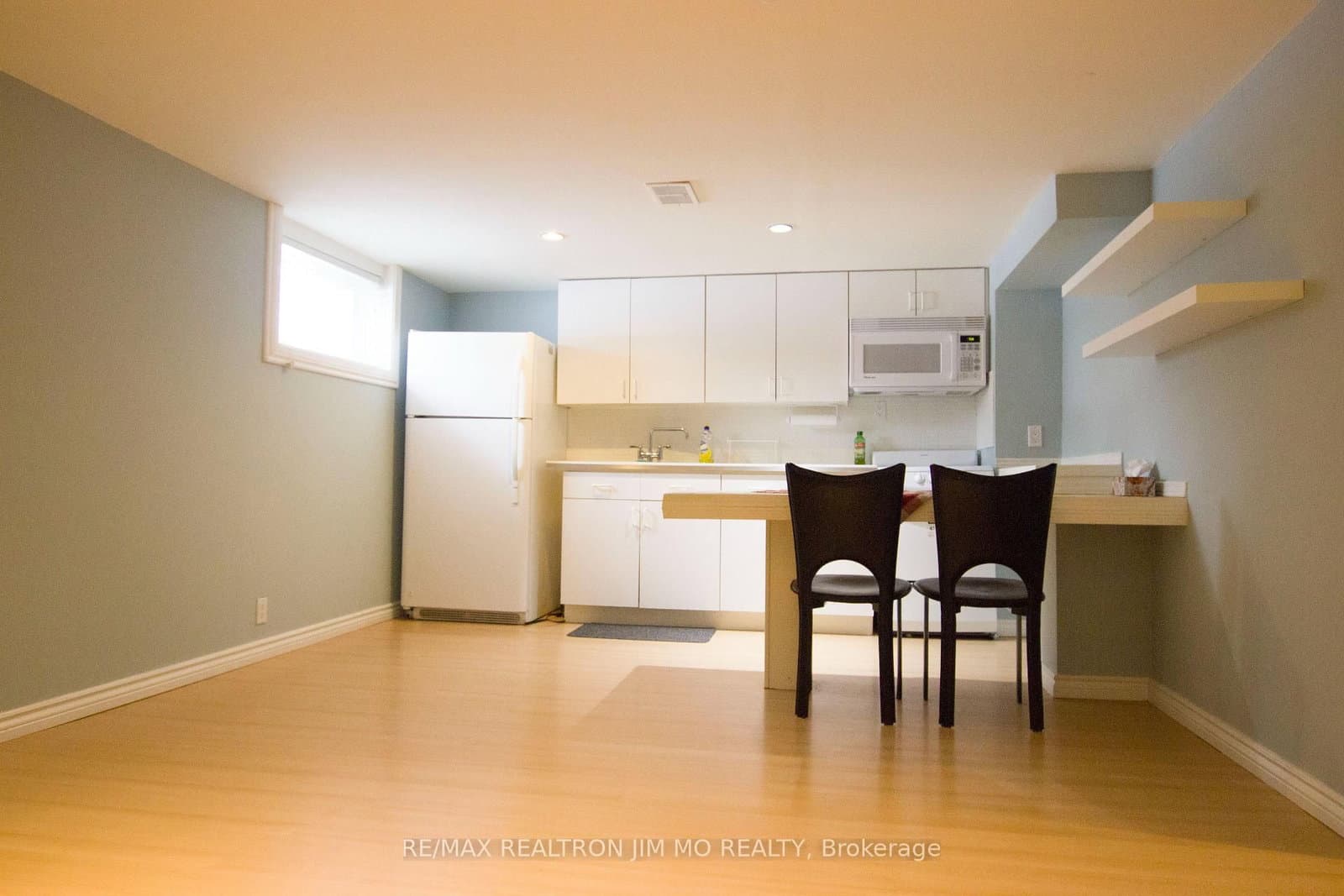 192 Maxome Avenue, Unit Basement