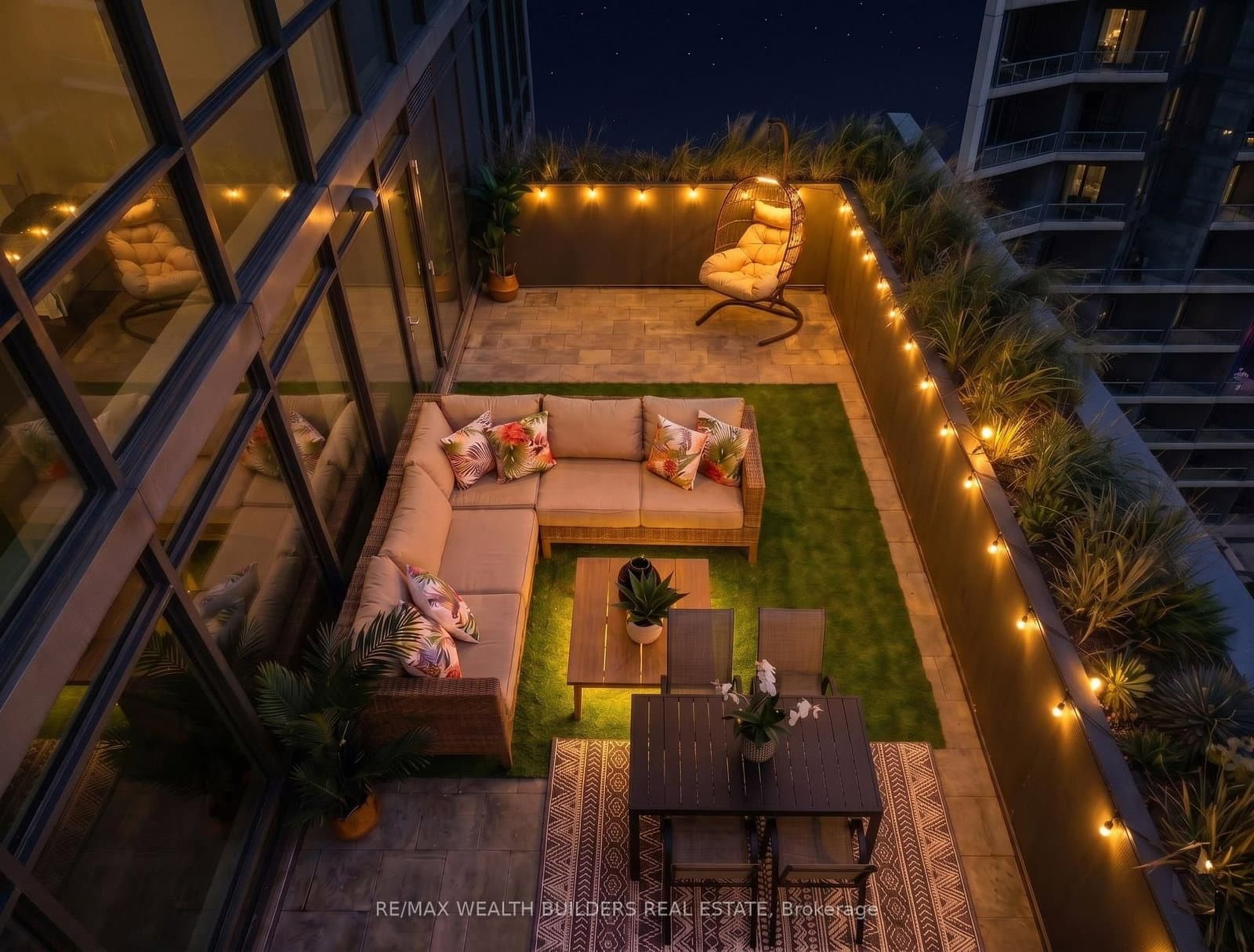 #1133 - 15 Merchants' Wharf Way