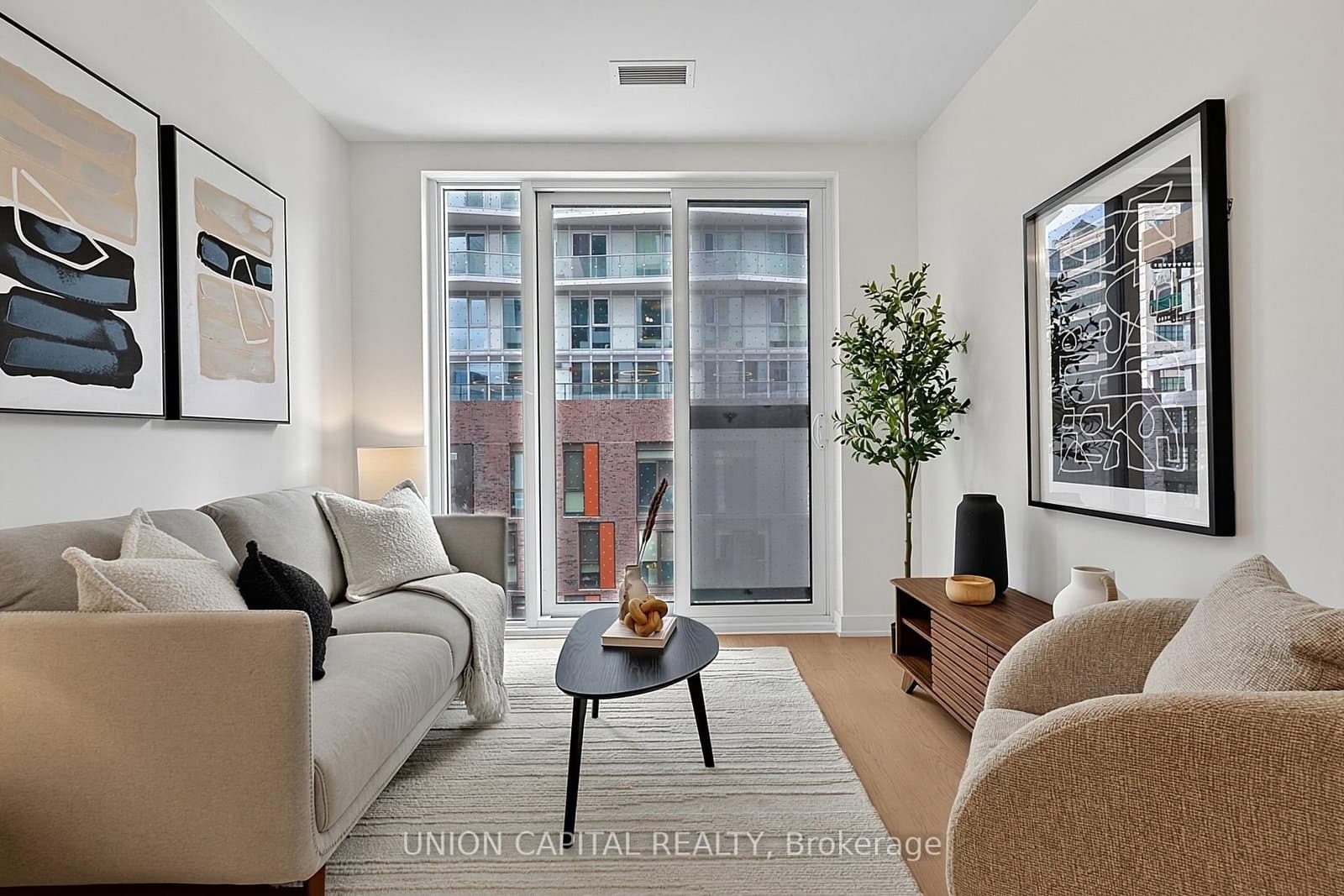 #507 - 252 Church Street
