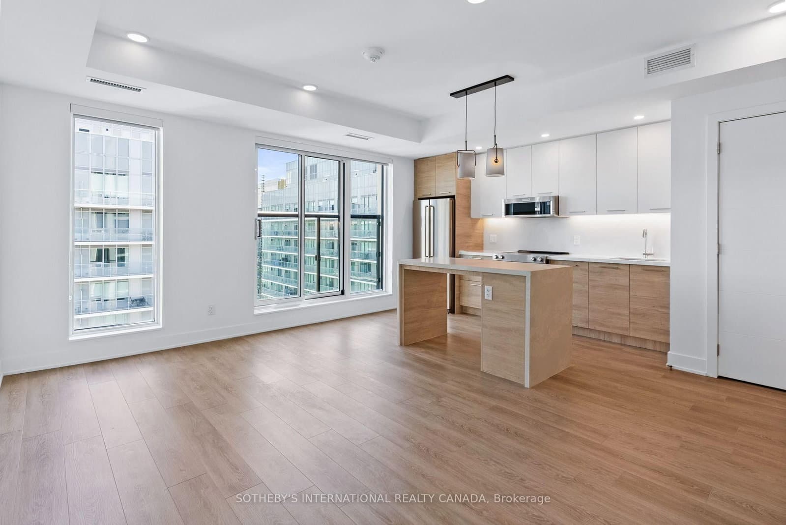 200 Redpath Avenue, Unit 3605