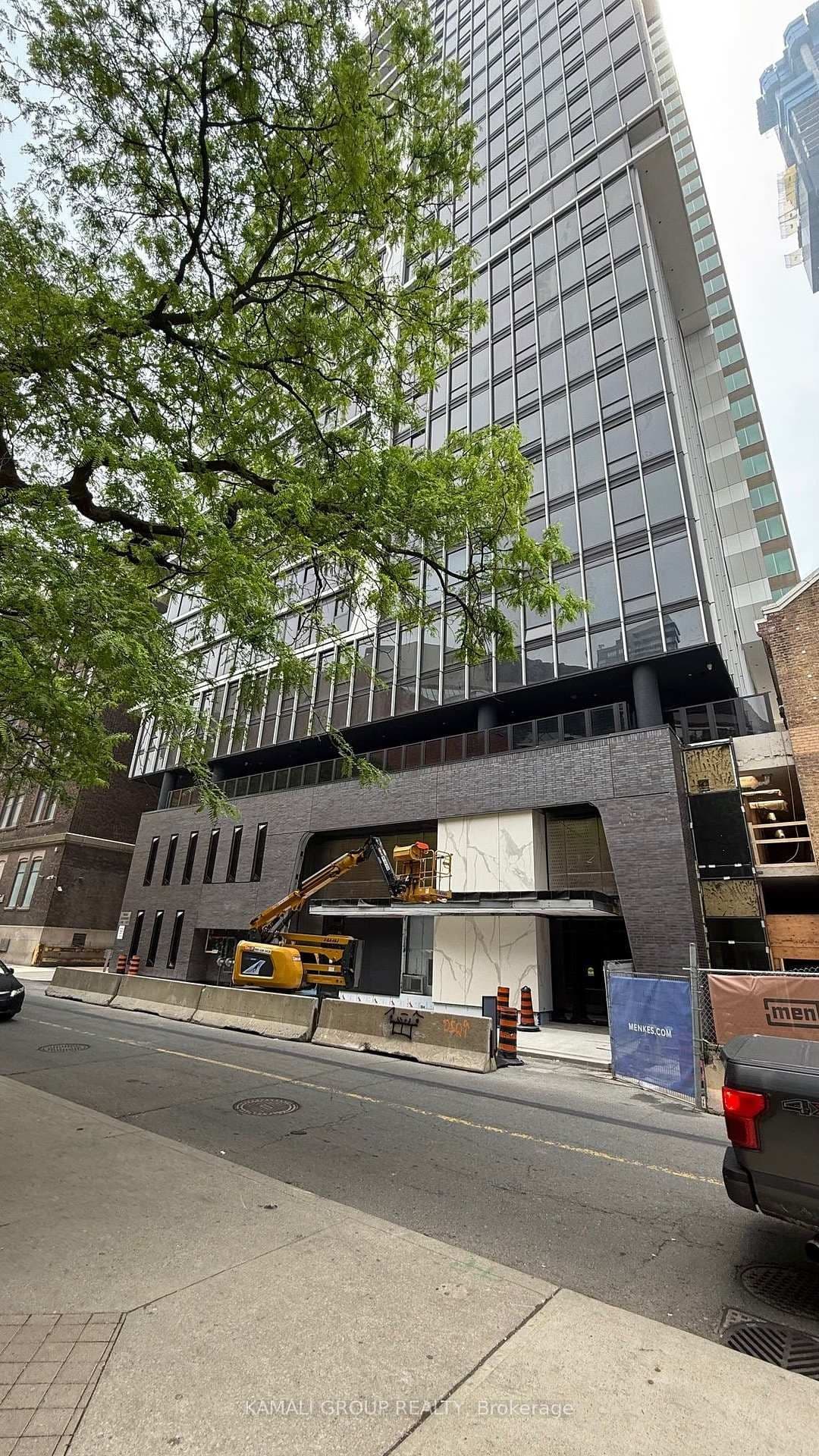 771 Yonge Street, Unit 2105