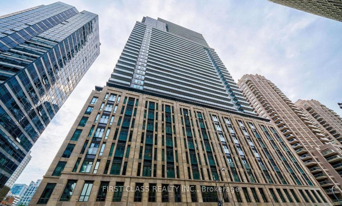 955 Bay Street, Unit PH06