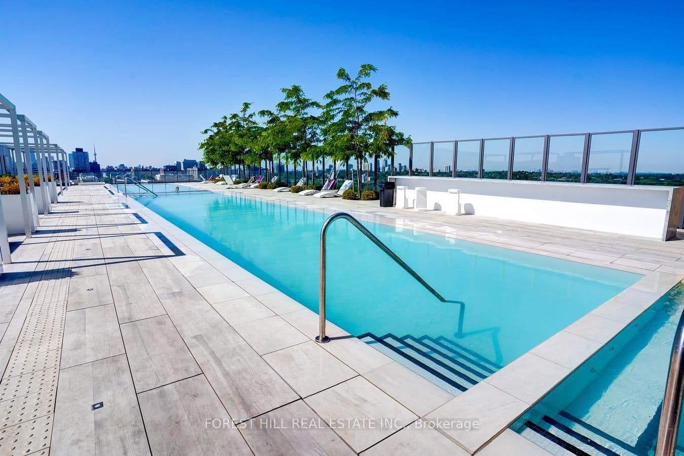 #736 - 8 Hillsdale Avenue