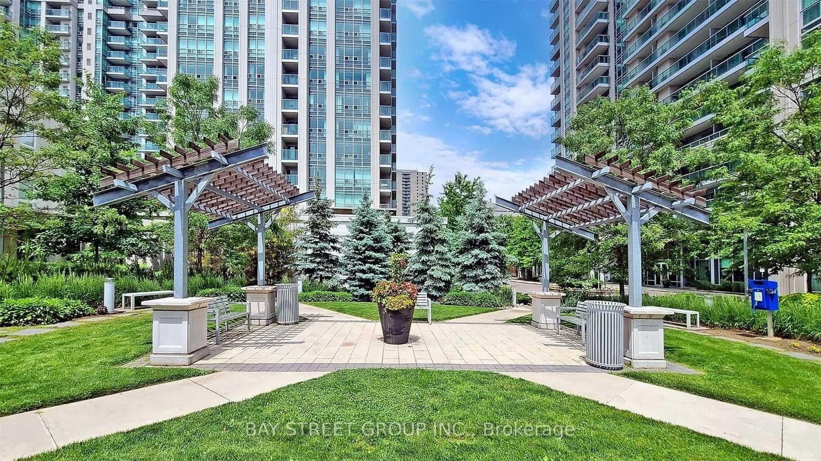 #1612 - 17 Anndale Drive