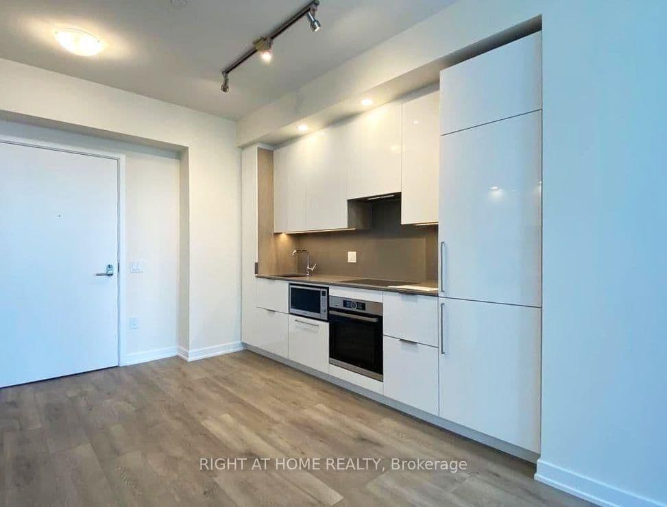 28 Freeland Street, Unit 3403