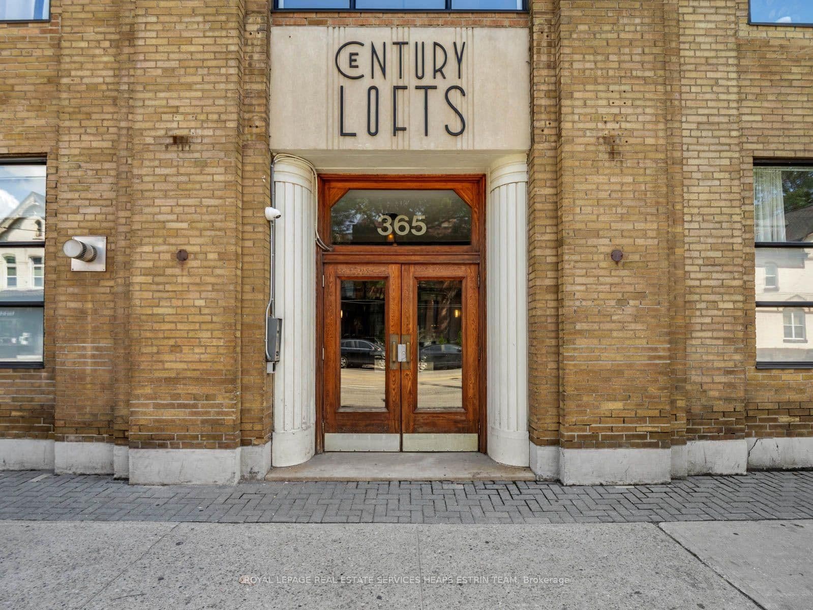 #207 - 365 Dundas Street E