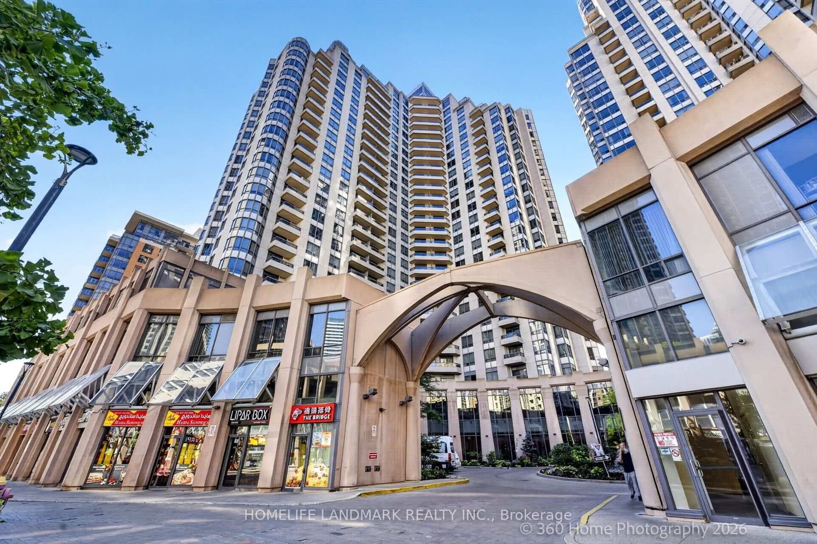 #829 - 15 NORTHTOWN Way