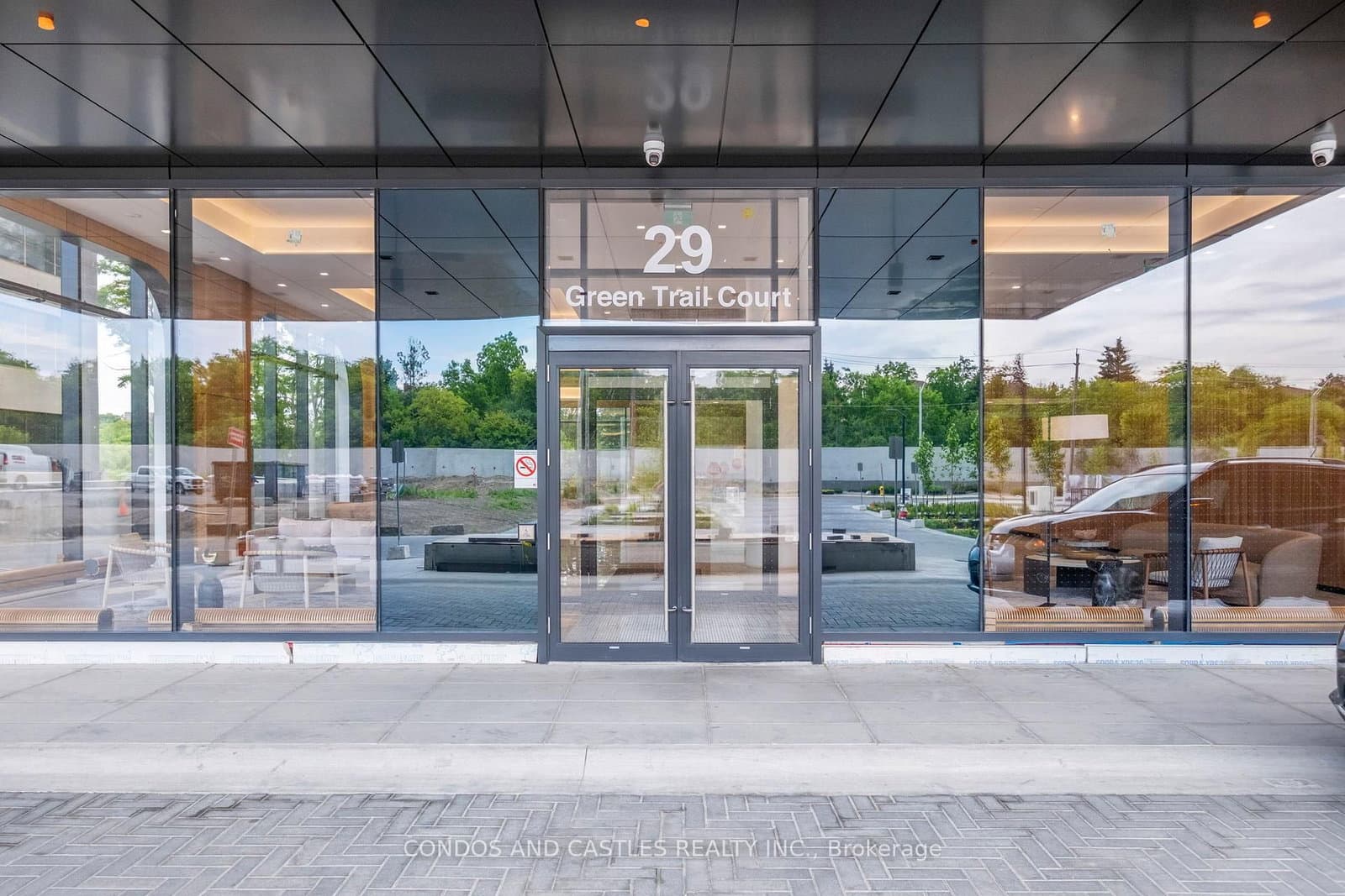 #907 - 29 Green Trail Court
