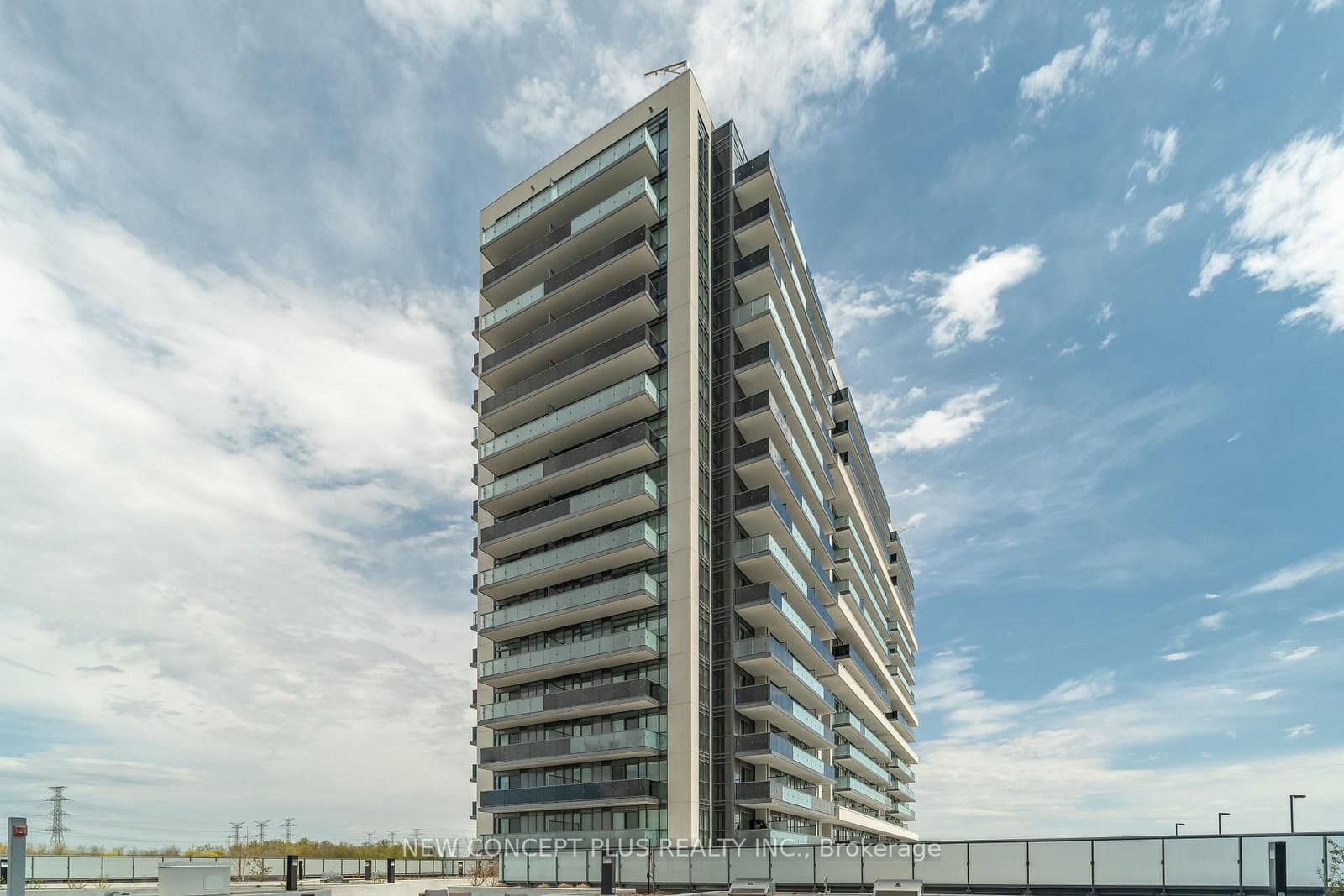 2545 Simcoe Street N, Unit 622